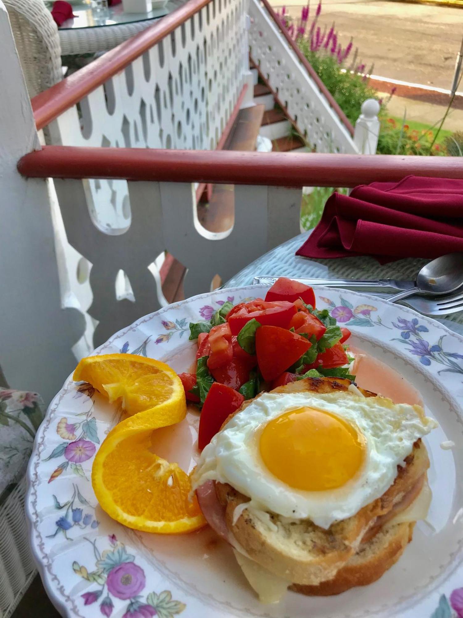 Angel Of The Sea Bed And Breakfast เคปเมย์ ภายนอก รูปภาพ